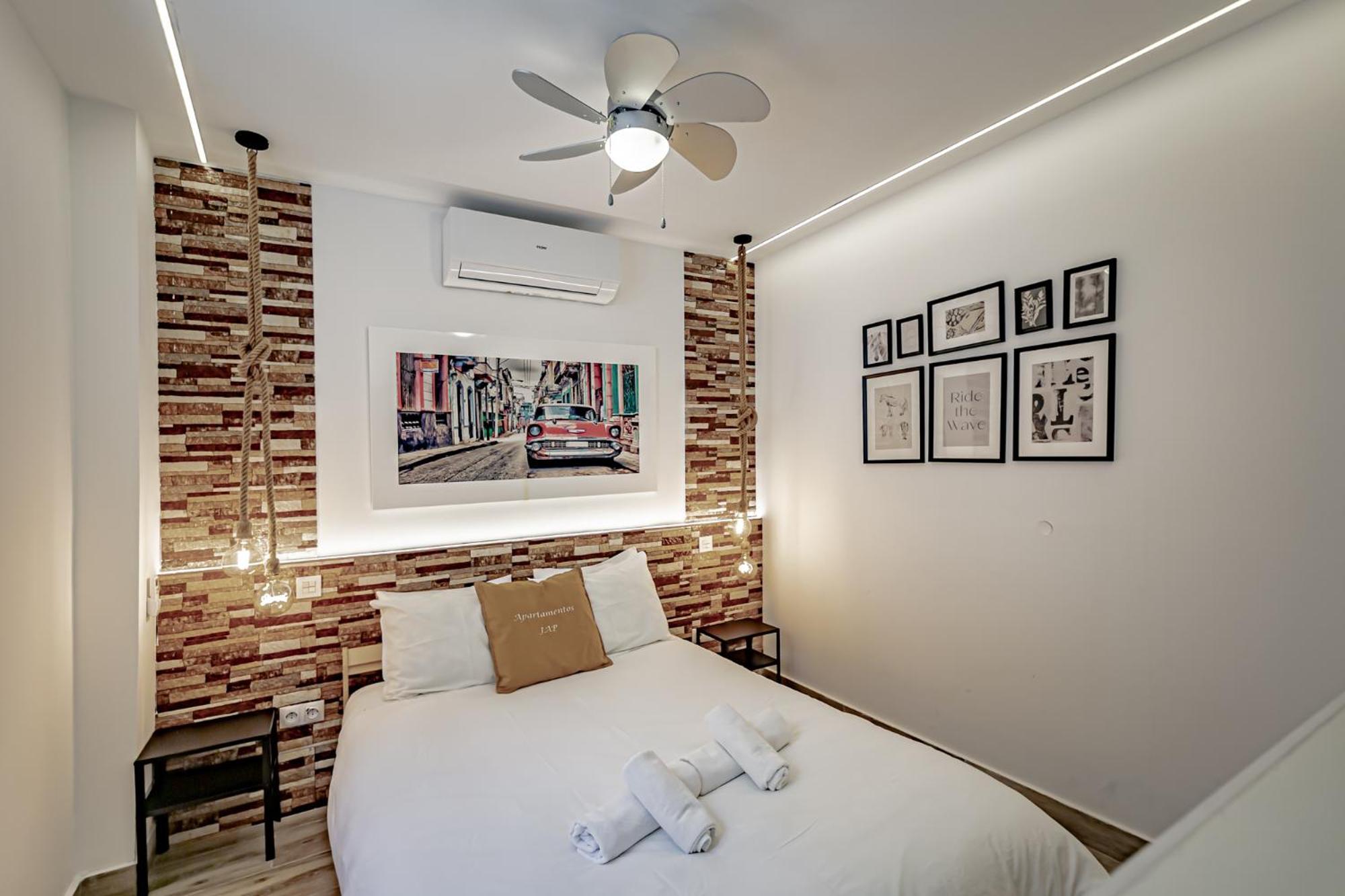 Apartamentos Santiago Cordero Madrid Buitenkant foto